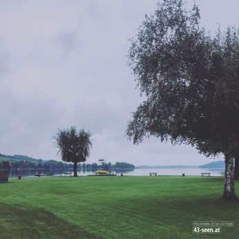 Ein leeres Strandbad Oitner